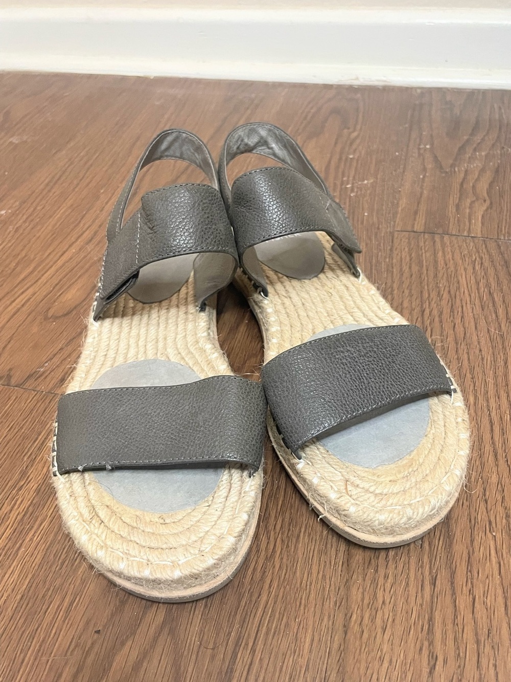 Eileen Fisher Max Bronze Leather Espadrille Sandals Size 8.5 - Picture 4 of 11